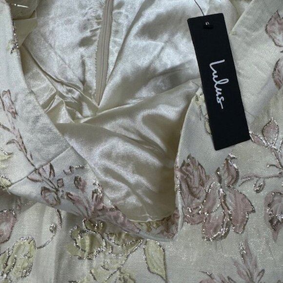 NWT Lulus Chic Shine Cream Metallic Floral Jacquard Mini Skirt - Picture 7 of 9